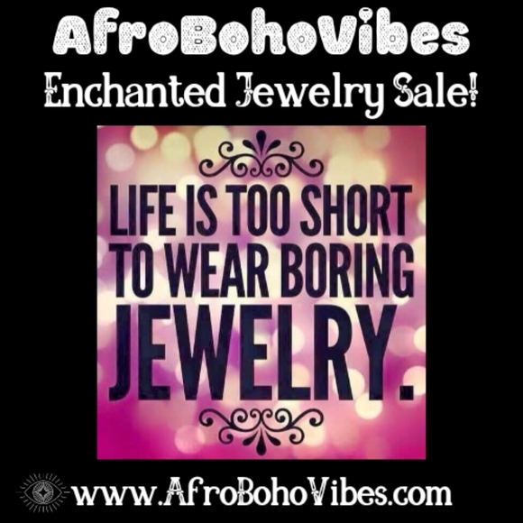 MEET YOUR POSHER 🦋Greetings, I'm TwinSpirit Curator at AfroBohoVibes - Picture 5 of 13